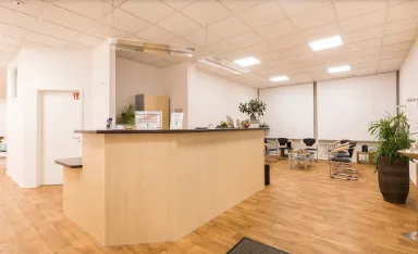 Empfangstresen in der Physio-Praxis Baecker